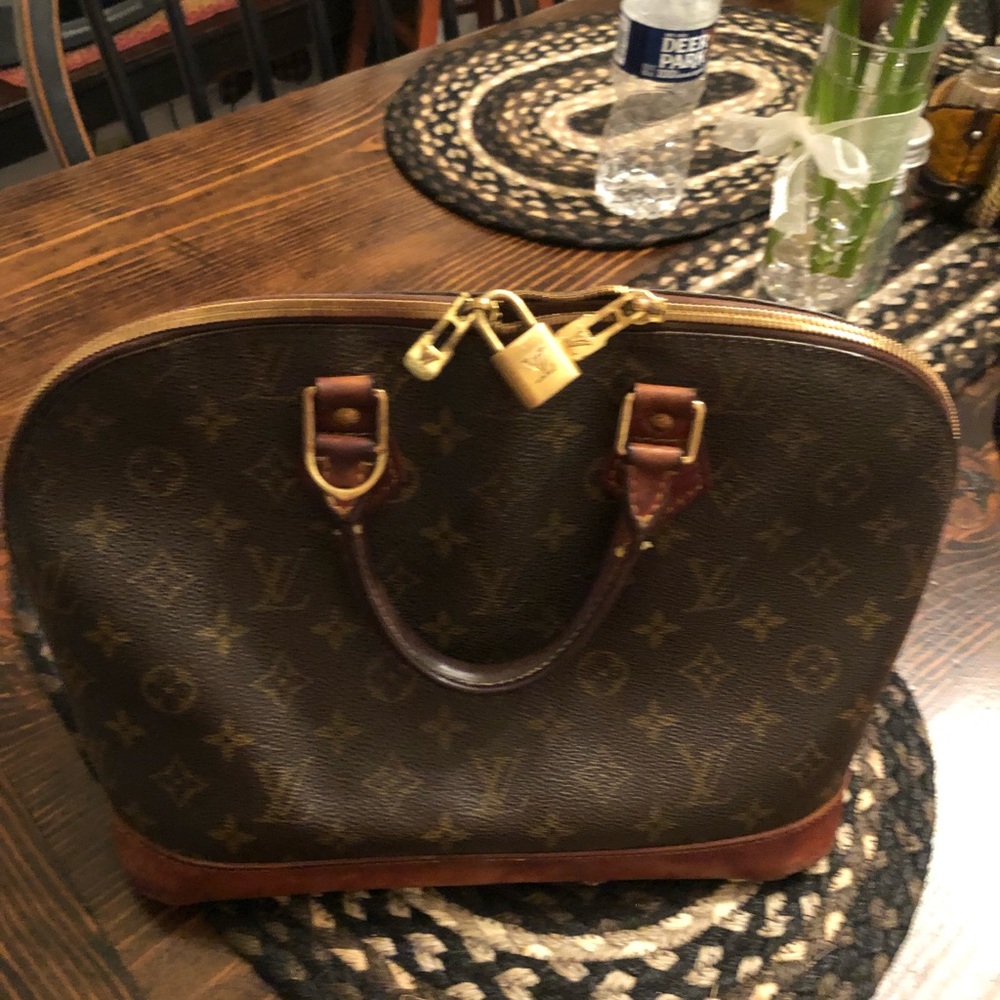 Vintage Louis Vuitton Alma
